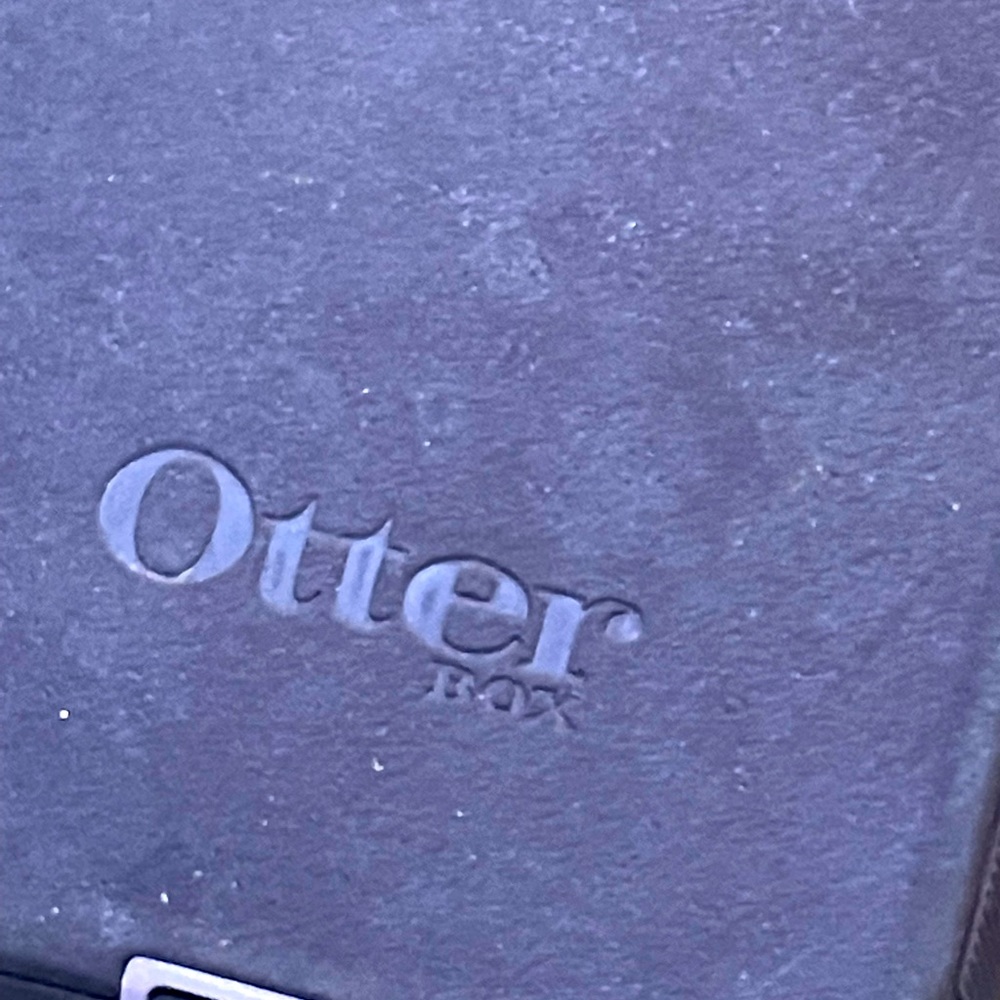 OTTERBOX Blue and light purple phone case